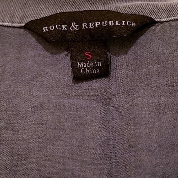 Rock & Republic Button Down Chambray Top Small - Picture 3 of 5